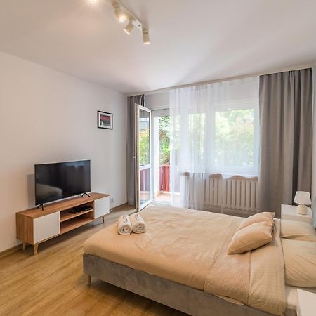 Krakow Czyzyny - Terrace By Rentujemy Appartement Buitenkant foto