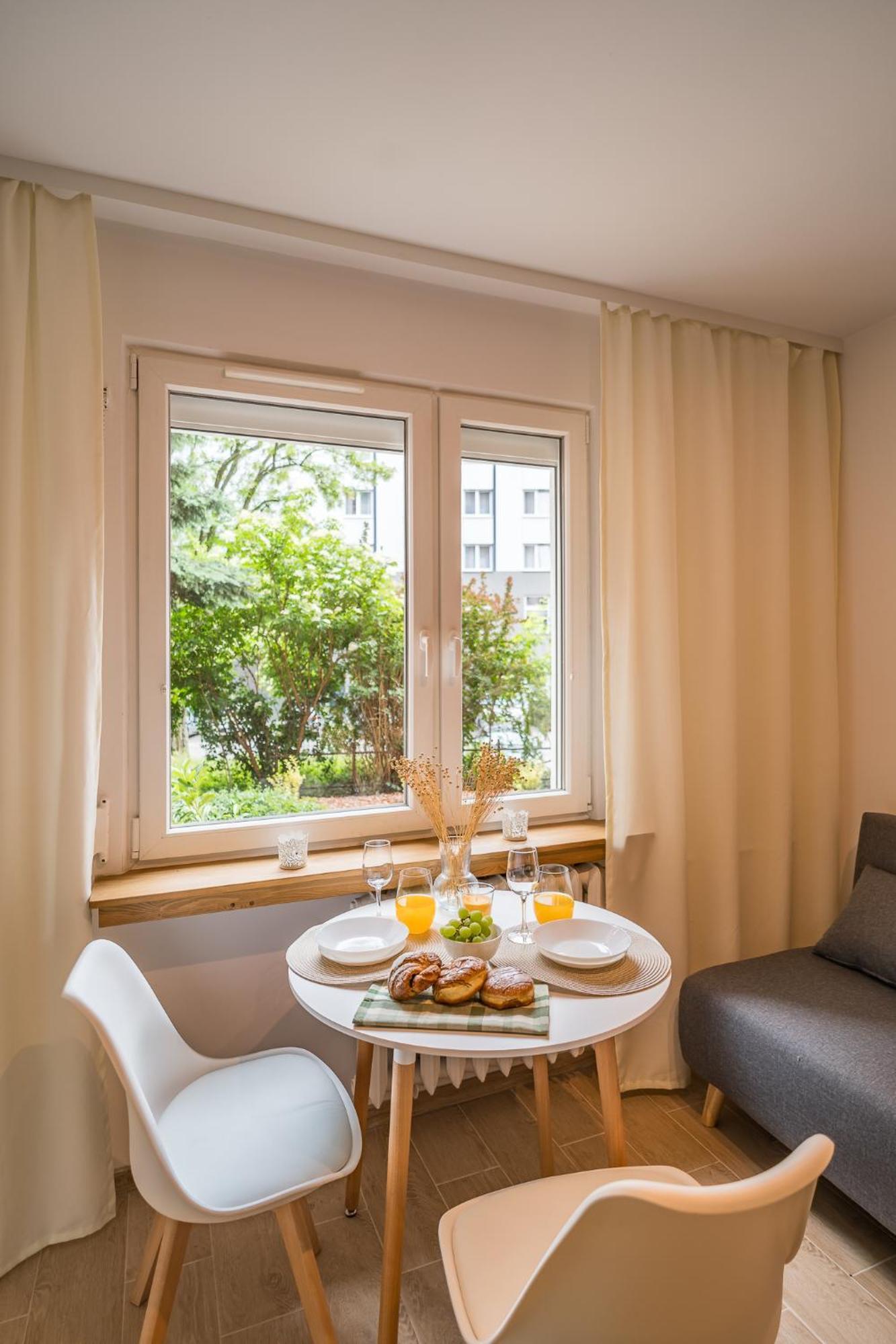 Krakow Czyzyny - Terrace By Rentujemy Appartement Buitenkant foto