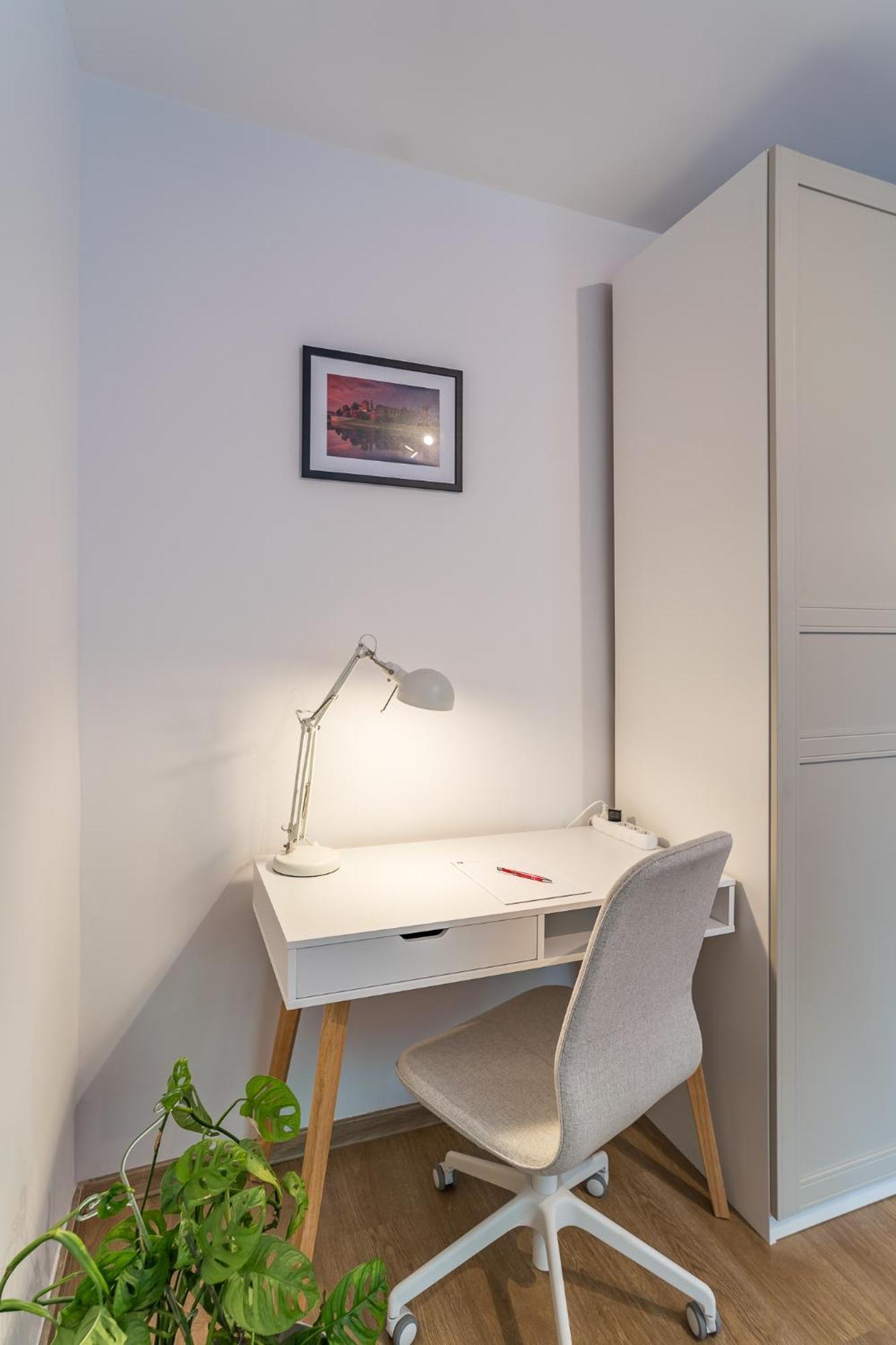 Krakow Czyzyny - Terrace By Rentujemy Appartement Buitenkant foto